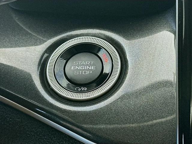 2022 Jeep Grand Cherokee L Laredo 4x4