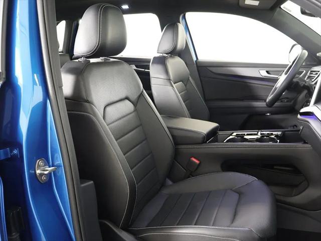 2024 Volkswagen Atlas Cross Sport 2.0T SEL R-Line