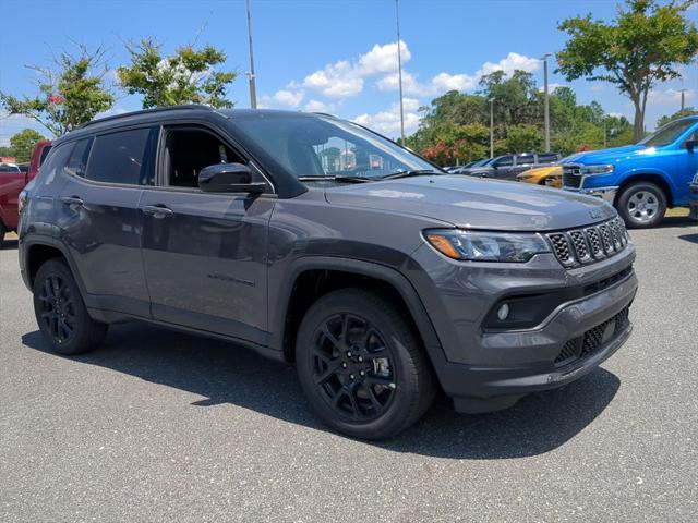 2024 Jeep Compass COMPASS LATITUDE 4X4