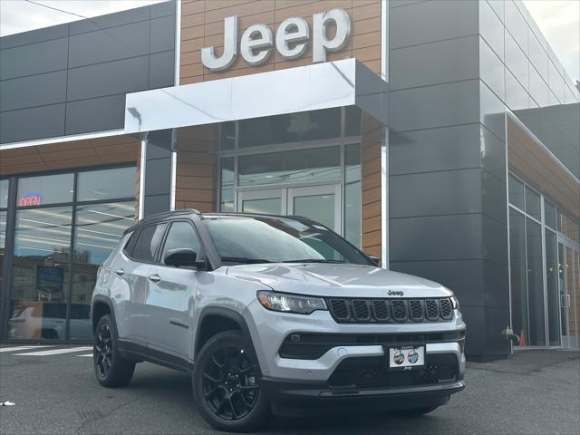 2024 Jeep Compass COMPASS LATITUDE 4X4