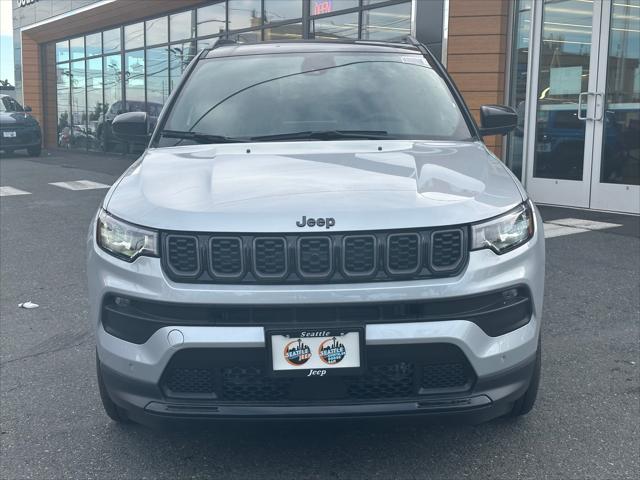 2024 Jeep Compass COMPASS LATITUDE 4X4