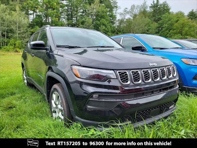 2024 Jeep Compass COMPASS LATITUDE LUX 4X4
