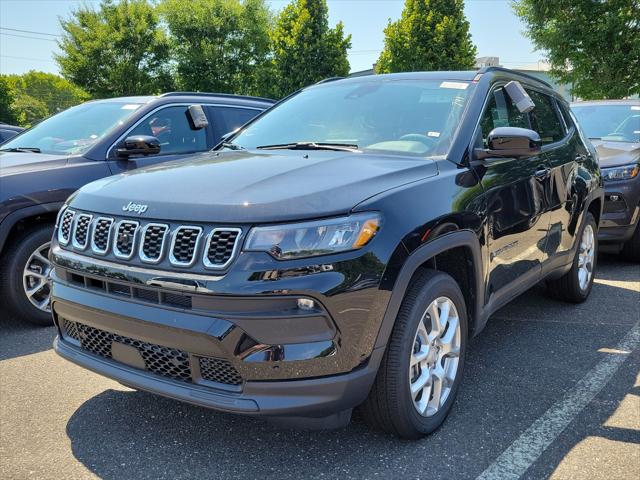 2024 Jeep Compass COMPASS LATITUDE LUX 4X4