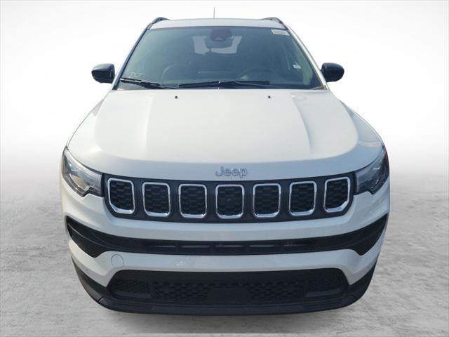 2024 Jeep Compass COMPASS LATITUDE LUX 4X4