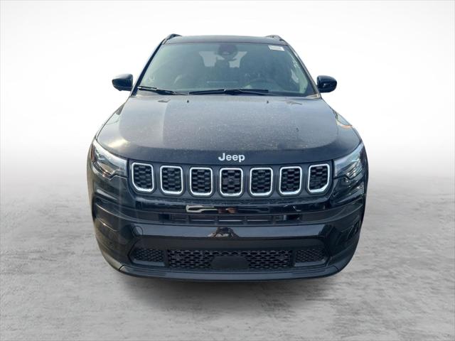 2024 Jeep Compass COMPASS LATITUDE LUX 4X4