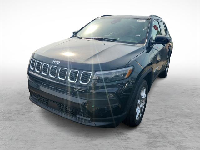 2024 Jeep Compass COMPASS LATITUDE LUX 4X4