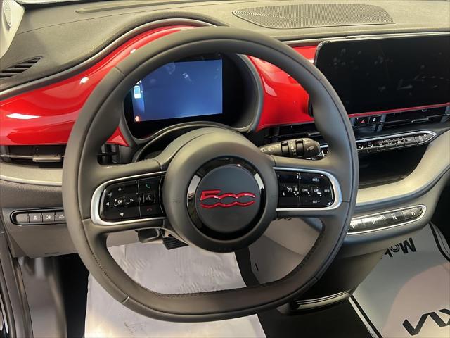 2024 Fiat 500e INSPI(RED) FWD