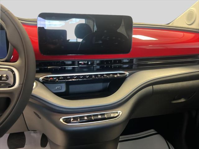2024 Fiat 500e INSPI(RED) FWD