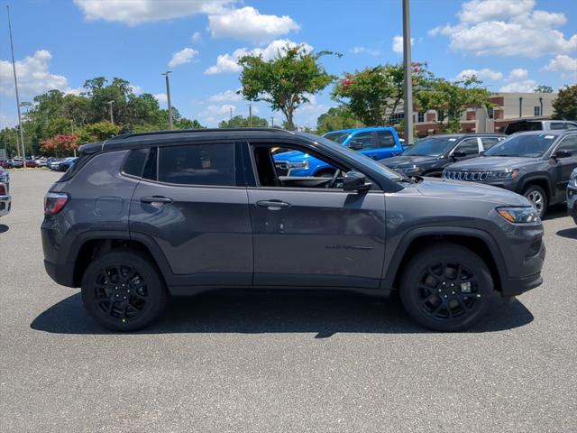 2024 Jeep Compass COMPASS LATITUDE 4X4
