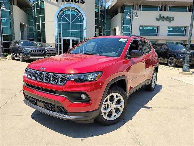 2024 Jeep Compass COMPASS LATITUDE 4X4