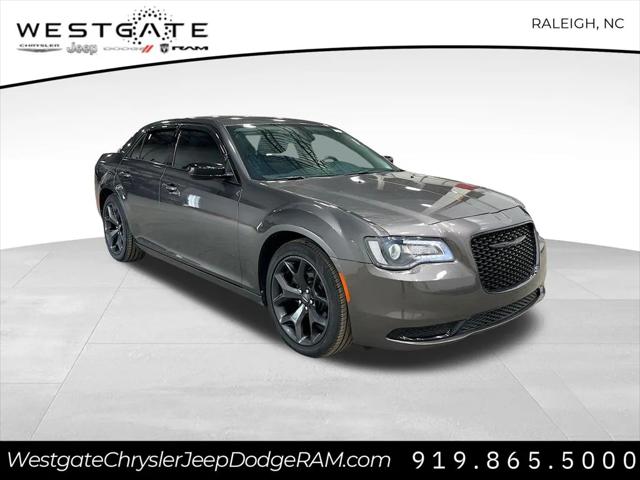 2021 Chrysler 300 Touring