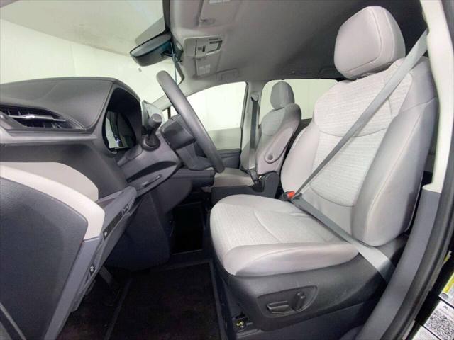 2023 Toyota Sienna LE