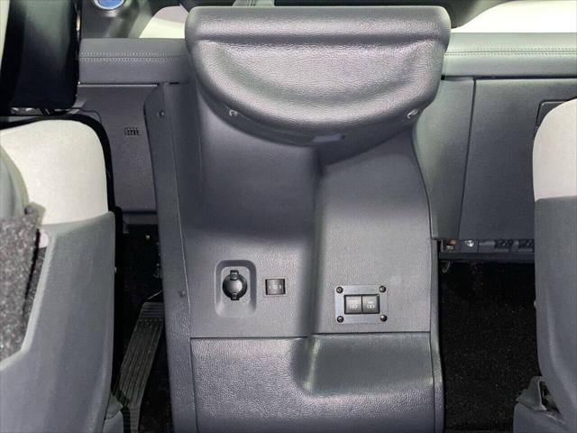 2023 Toyota Sienna LE