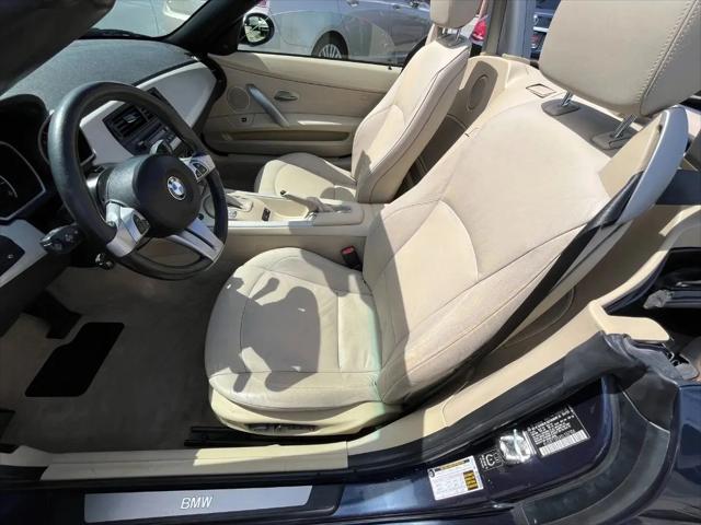 2005 BMW Z4 2.5i