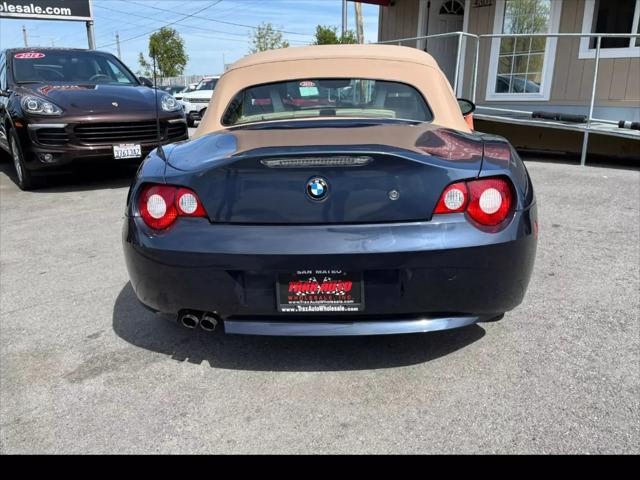 2005 BMW Z4 2.5i