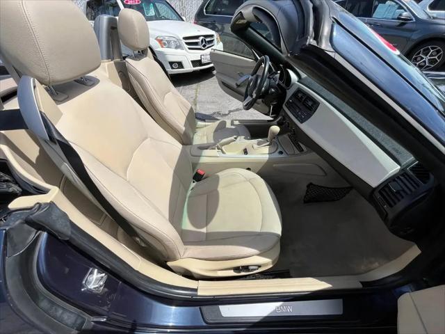 2005 BMW Z4 2.5i
