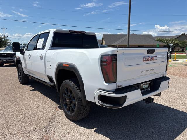 2024 GMC Sierra 2500HD 4WD Crew Cab Standard Bed AT4