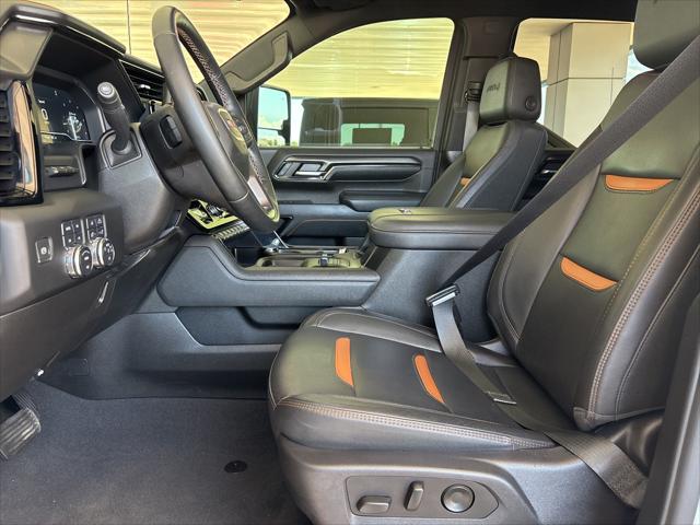 2024 GMC Sierra 2500HD 4WD Crew Cab Standard Bed AT4