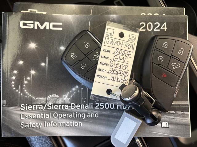 2024 GMC Sierra 2500HD 4WD Crew Cab Standard Bed AT4