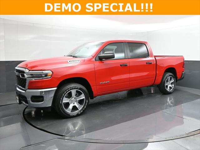 2025 RAM Ram 1500 RAM 1500 TRADESMAN CREW CAB 4X4 57 BOX