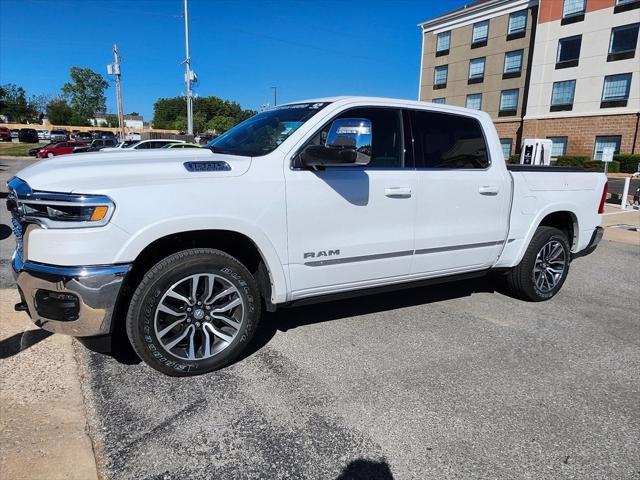 2025 RAM Ram 1500 RAM 1500 LIMITED CREW CAB 4X4 57 BOX