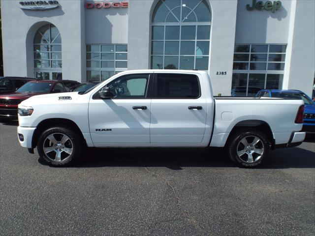 2025 RAM Ram 1500 RAM 1500 TRADESMAN CREW CAB 4X4 57 BOX