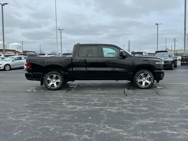 2025 RAM Ram 1500 RAM 1500 TRADESMAN CREW CAB 4X4 57 BOX