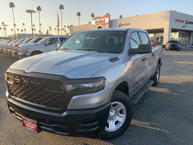 2025 RAM Ram 1500 RAM 1500 TRADESMAN CREW CAB 4X4 57 BOX