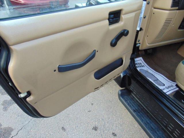2002 Jeep Wrangler Sahara