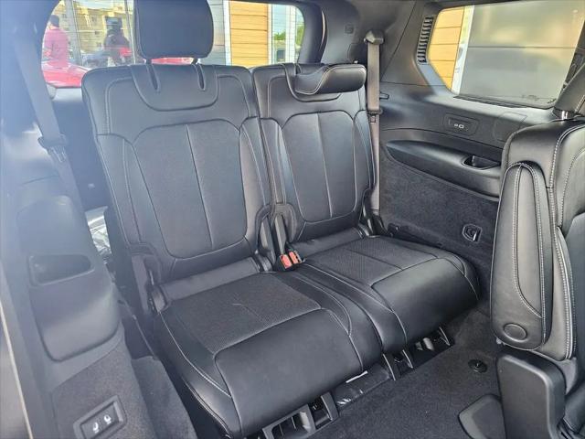 2024 Jeep Grand Cherokee L Overland 4x4