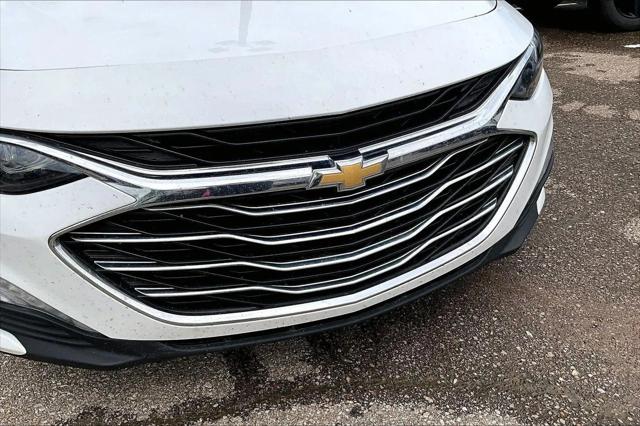 2022 Chevrolet Malibu FWD LT