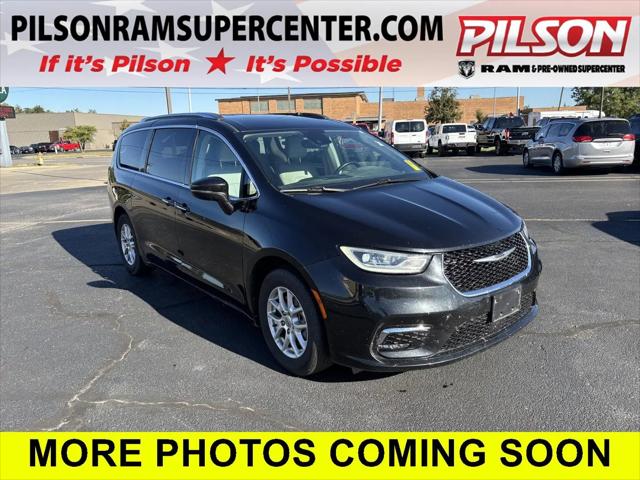 2021 Chrysler Pacifica Touring L for sale in Charleston, IL