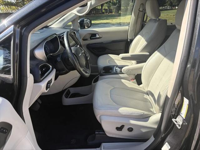 2021 Chrysler Pacifica Touring L