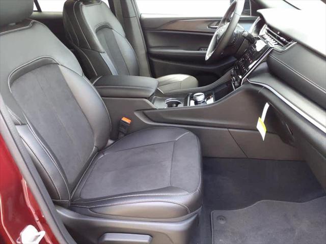 2024 Jeep Grand Cherokee GRAND CHEROKEE ALTITUDE 4X4 2024 Jeep Grand Cherokee GRAND CHEROKEE ALTITUDE 4X4