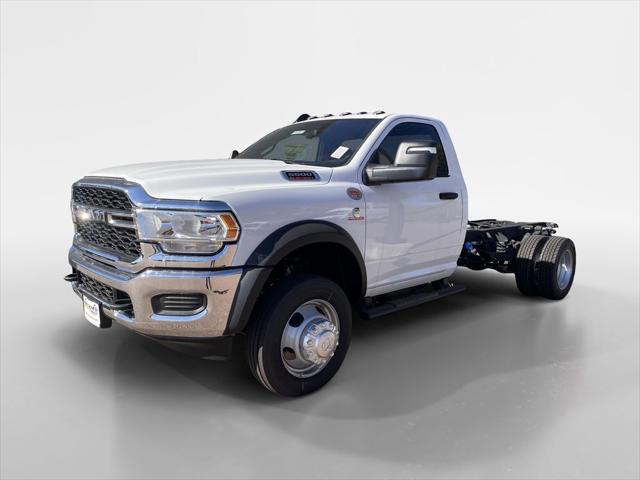 2024 RAM Ram 5500 Chassis Cab RAM 5500 TRADESMAN CHASSIS REGULAR CAB 4X4 84 CA