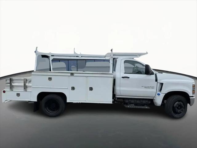 2024 Chevrolet Silverado 6500HD 1WT