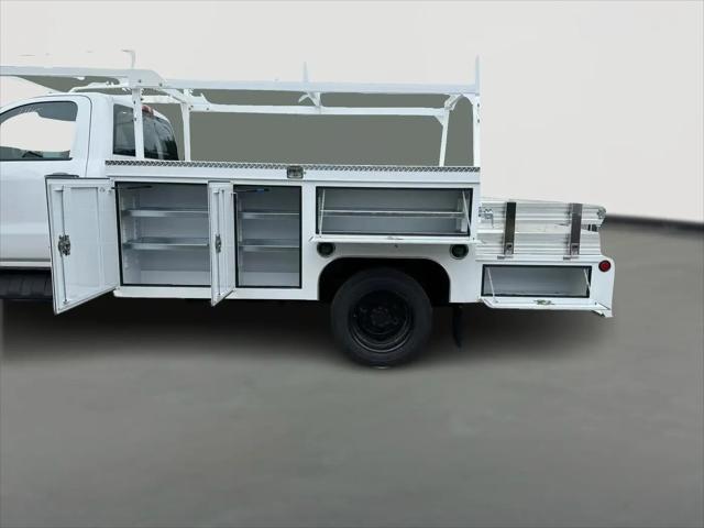 2024 Chevrolet Silverado 6500HD 1WT