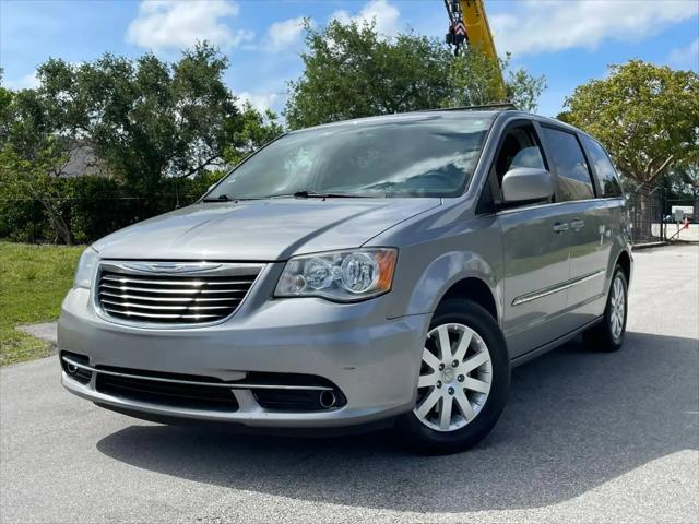 2014 Chrysler Town & Country Touring