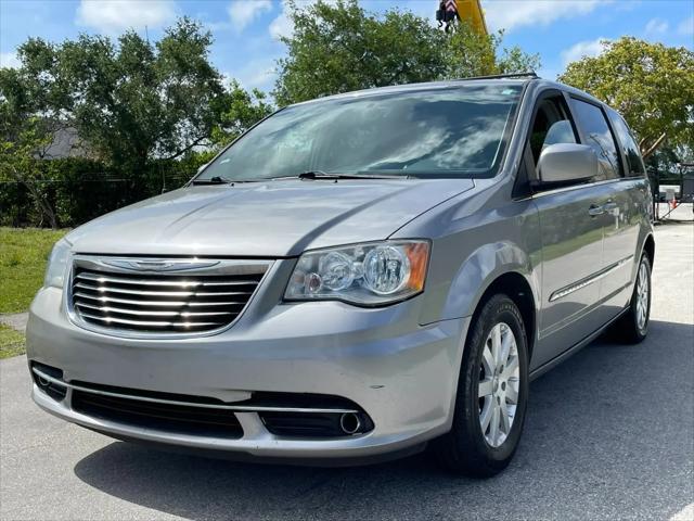 2014 Chrysler Town & Country Touring