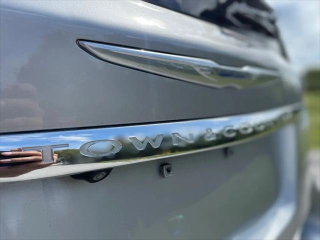 2014 Chrysler Town & Country Touring