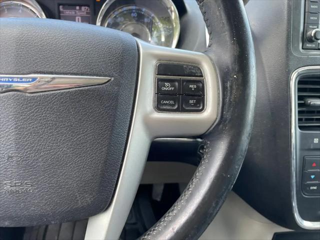 2014 Chrysler Town & Country Touring