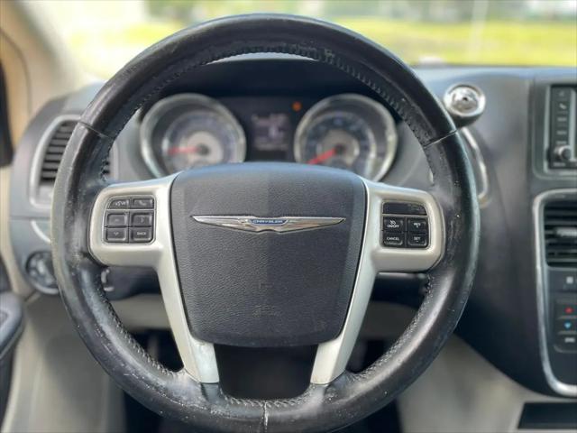2014 Chrysler Town & Country Touring