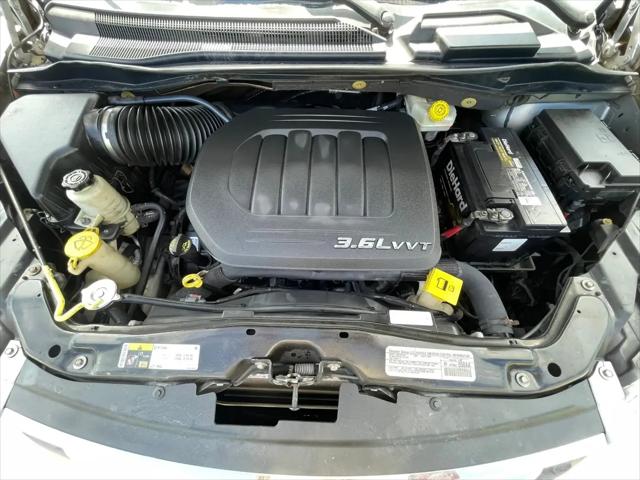 2014 Chrysler Town & Country Touring