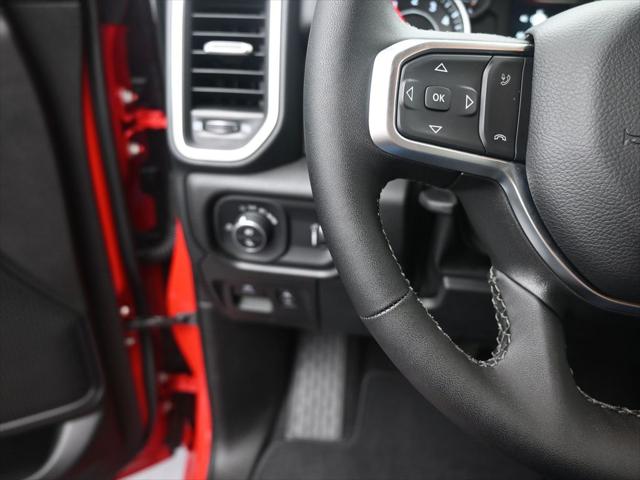 2025 RAM Ram 1500 RAM 1500 LONE STAR CREW CAB 4X4 57 BOX