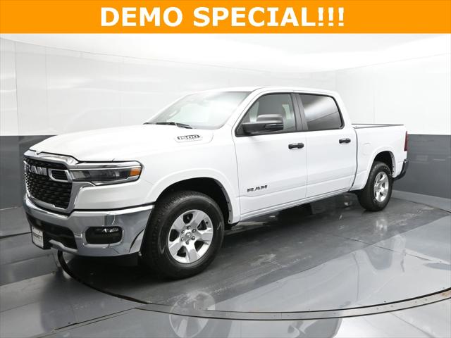 2025 RAM Ram 1500 RAM 1500 LONE STAR CREW CAB 4X4 57 BOX