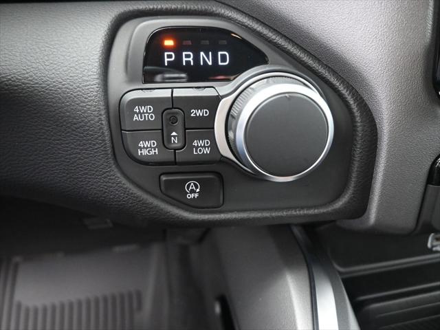 2025 RAM Ram 1500 RAM 1500 LONE STAR CREW CAB 4X4 57 BOX