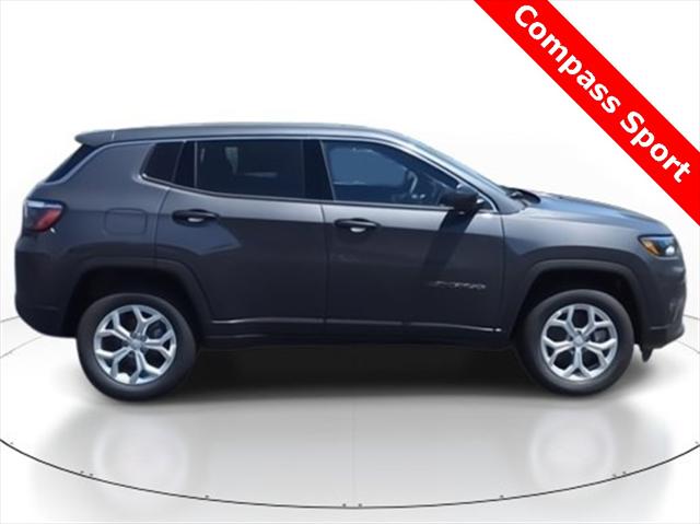 2024 Jeep Compass COMPASS SPORT 4X4