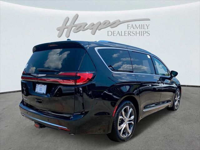 2024 Chrysler Pacifica PACIFICA PINNACLE