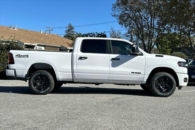 2025 RAM Ram 1500 RAM 1500 TRADESMAN CREW CAB 4X4 64 BOX
