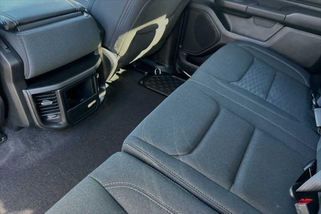 2025 Ram 1500 Tradesman Crew Cab 4x4 6'4" Box